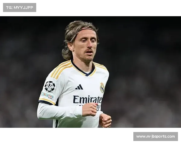 米兰领跑意甲，莫德里奇老将风采获赞