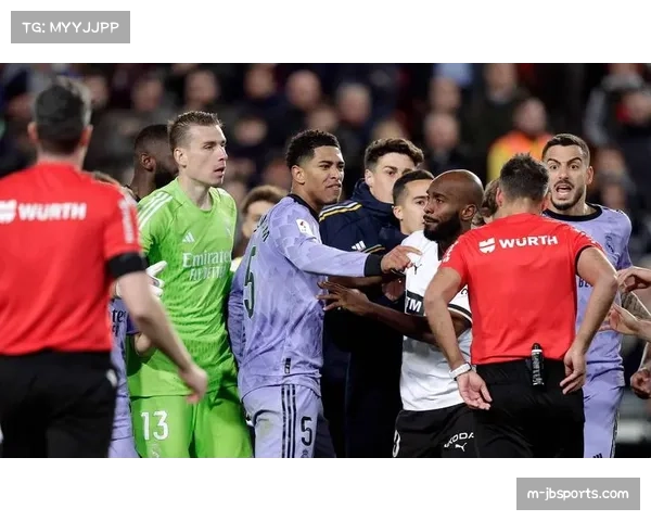 VAR模拟演练获俱乐部好评，法国裁判部门致力提升判罚透明度