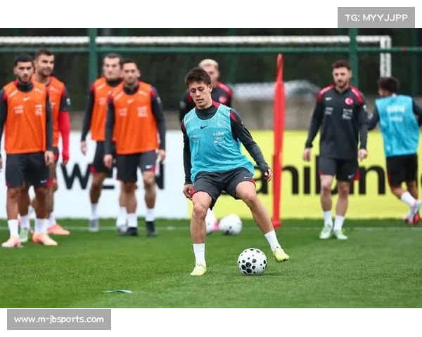 土耳其双子星居莱尔与伊尔迪兹闪耀国家队